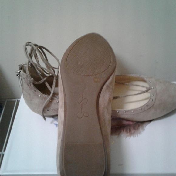 Shoes - Picture 3 of 5